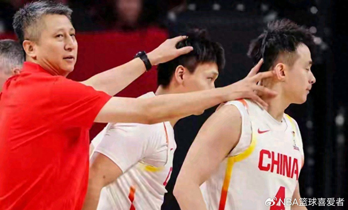 北京pk10计划-男篮逆转夜，队长13中2成“惊喜”，郭导的信任该换人了？|赵睿|体育赛事讨论|中国男篮|比赛|关键_新浪体育_新浪新闻