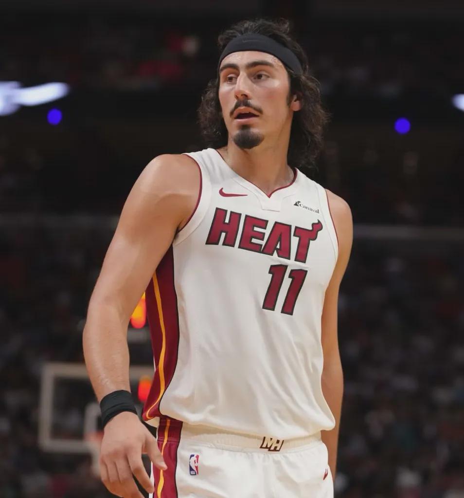 彩票开奖直播-12次20+！领跑全联盟！提前锁定大合同